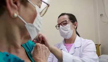 Prefeitura de Maringá amplia horário de aplicação da vacina contra gripe em duas UBSs 