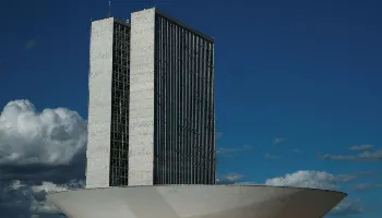 Comissão da Câmara aprova projeto que autoriza plantio de Cannabis para fins medicinais 