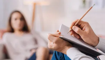 Projeto “Zoeira tem Limite” presta acolhimento psicológico gratuito a estudantes vítimas de bullying 