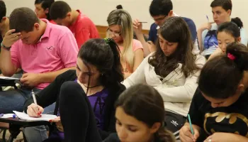 Fies Social: governo lança programa para estudantes de baixa renda 