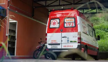 Em Maringá, mulher tem 12% do corpo queimado após companheiro atear fogo na casa 