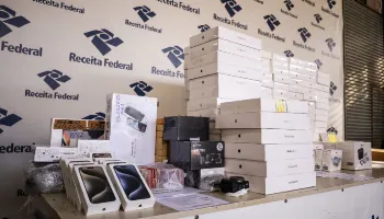 Prefeitura de Maringá recebe mais de R$ 1 milhão em mercadorias apreendidas pela Receita Federal