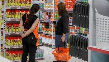 Comércio do Paraná tem alta de 2% em junho, acima da média nacional Comércio do Paraná tem alta de 2% em junho, acima da média nacional
