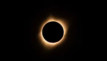 Eclipse solar acontece nesta quarta-feira (2) com visibilidade em parte do Brasil 