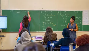 Mais 1.100 professores aprovados em concurso são convocados pela Seed-PR 