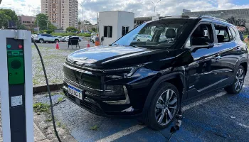 Paraná tem segunda maior frota de carros 100% elétricos do país; confira os dados 