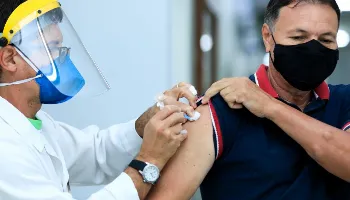 Em Maringá, 85 mil pessoas já estão imunizadas contra covid-19; aplicação da 2ª dose continua 