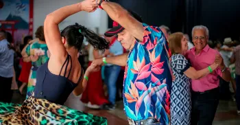 Convite ao Teatro, Baile da Longevidade, dança e mais: confira a agenda cultural gratuita da semana 