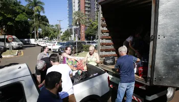 Provopar Maringá busca voluntários para separar doações para as vítimas das chuvas no RS 