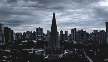 Frente fria traz mais chuva e temperaturas amenas para Maringá; veja a previsão completa 