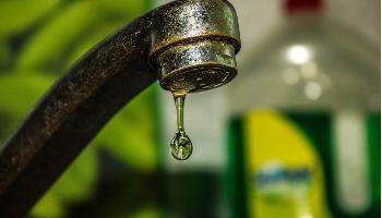 Tarifa de água sofre reajuste e ficará 5,11% mais cara no Paraná Tarifa de água sofre reajuste e ficará 5,11% mais cara no Paraná