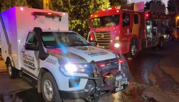 Irmãos de 7 e 12 anos morrem em incêndio na madrugada desta terça-feira (7) 