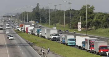 Lei determina frete mínimo no transporte de cargas; entenda 