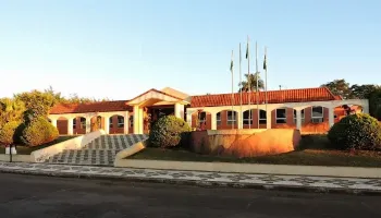 Prefeitura de Arapoti abre concurso com salários de até R$ 5,4 mil 