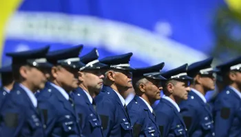 Projeto de lei quer suspender salário de militares da ditadura; entenda 