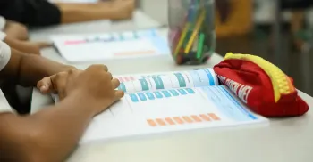 Política passa a integrar a educação básica brasileira; veja o que inclui a nova disciplina 