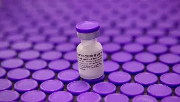 Paraná recebe 154 mil doses de vacina contra Covid-19 nesta segunda-feira (11) 
