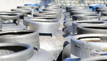 Petrobras anuncia redução de R$ 0,20 na venda do gás de cozinha para distribuidoras Petrobras anuncia redução de R$ 0,20 na venda do gás de cozinha para distribuidoras