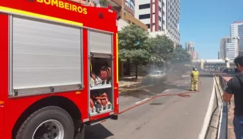 Incêndio em rede elétrica subterrânea do Novo Centro de Maringá deixa prédios sem energia 
