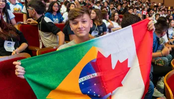 Ganhando o Mundo 2027: inscrições para o intercâmbio da rede estadual estão abertas 
