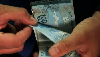 Caixa paga Auxílio Brasil a cadastrados com NIS final 0 
