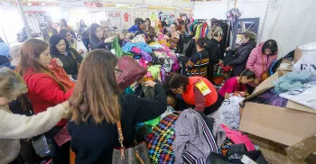 Feira Ponta de Estoque tem 230 estandes de roupas, móveis e eletrodomésticos com preços especiais 