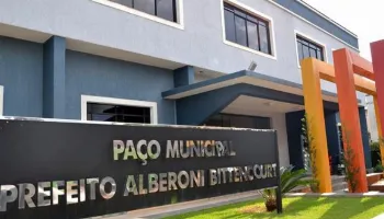 Prefeitura de Ubiratã abre concurso com 40 vagas e salários de até R$ 6,3 mil 