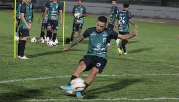 Maringá FC vence Operário e garante vaga na final do Campeonato Paranaense Maringá FC vence Operário e garante vaga na final do Campeonato Paranaense