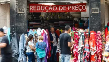 PIB cresce 1,4% no segundo semestre, acima do esperado para o período PIB cresce 1,4% no segundo semestre, acima do esperado para o período