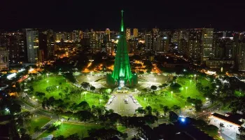 Luzes da Catedral de Maringá serão apagadas durante 'Hora do Planeta' neste sábado (27) 