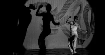 Sucesso de público, espetáculo de dança 'PHANTAS' encerra temporada no Teatro da UEM