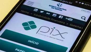 Transações por Pix aumentaram 105% em 2022; movimentações por TED e DOC apresentaram queda 