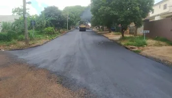 Trabalhos de recape são intensificados nos bairros de Maringá Trabalhos de recape são intensificados nos bairros de Maringá