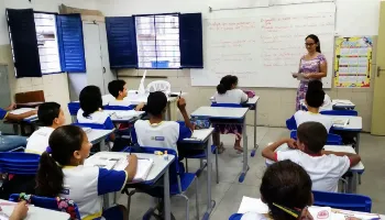 Conteúdos de prevenção à violência contra a mulher serão ensinados na educação básica 