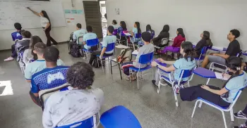 Brasil reduz atraso na educação em relação aos países desenvolvidos 