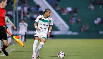 Maringá estreia na Série C com vitória contra o Guarani Maringá estreia na Série C com vitória contra o Guarani