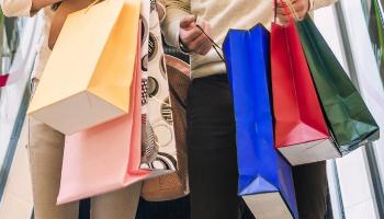 66% dos comerciantes avaliam vendas de Natal como positivas. 66% dos comerciantes avaliam vendas de Natal como positivas.