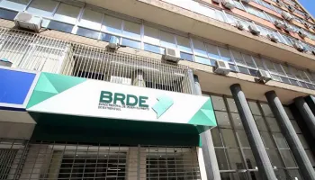 BRDE abre concurso com salários de até R$ 10,1 mil