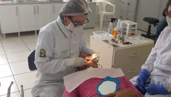 Saiba quais são os sintomas e como prevenir o câncer bucal 