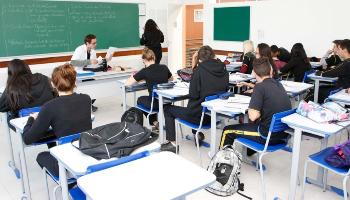 Ampliação dos colégios cívico-militares no Paraná é aprovada na Assembleia 