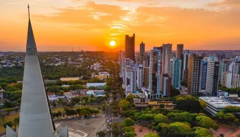 Seguindo o decreto municipal, veja os estabelecimentos que abrem e fecham neste feriado em Maringá 