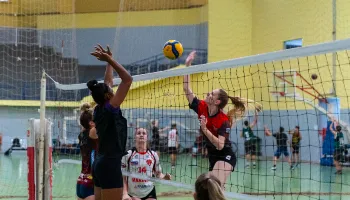Mais de 1,7 mil atletas competem nos Jogos Abertos de Maringá 2022 Mais de 1,7 mil atletas competem nos Jogos Abertos de Maringá 2022