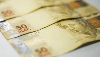 Famílias com direito ao Auxílio Brasil devem atualizar o CadÚnico 
