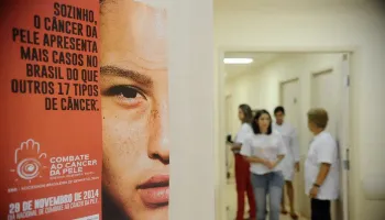 Número de casos de câncer de pele salta de 4 mil para mais de 72 mil em 10 anos 