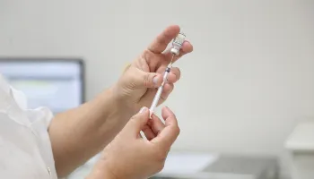 Vacinação com dose bivalente é ampliada para todas as pessoas com mais de 18 anos em Maringá 
