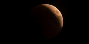 Lua terá eclipse total nesta quarta-feira 