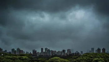 Previsão do tempo alerta possibilidade de temporal nesta terça-feira (3) em Maringá 
