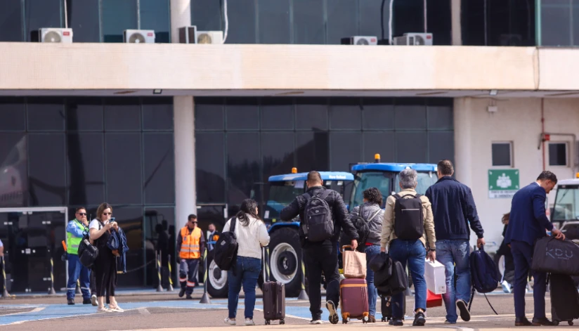 Aeroporto de Maringá terá vigilância armada a partir de 12 de setembro Aeroporto de Maringá terá vigilância armada a partir de 12 de setembro