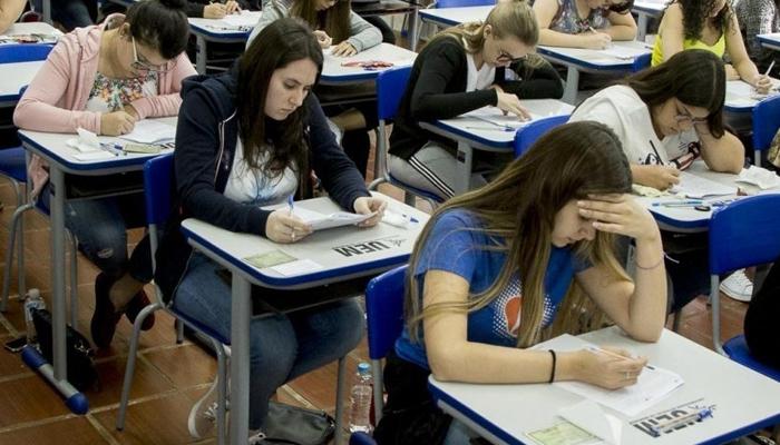 Abertas inscrições para vestibular da UEM