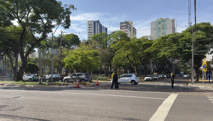 Tráfego de veículos no centro de Maringá sofre mudanças a partir desta segunda (20); saiba mais Tráfego de veículos no centro de Maringá sofre mudanças a partir desta segunda (20); saiba mais